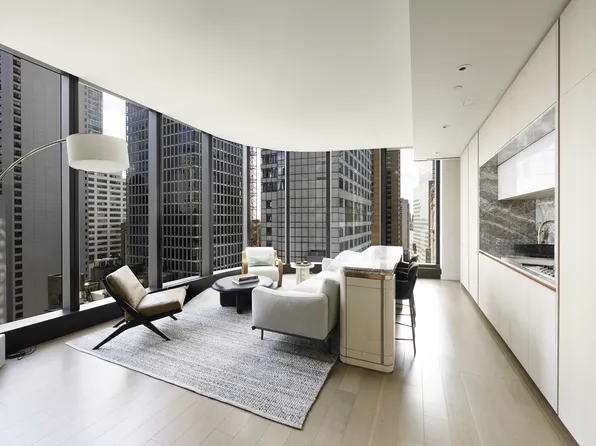 125 Greenwich Street image 1 of 12