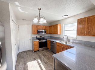 1810 Broadleaf Ct, Greenwood, IN 46143