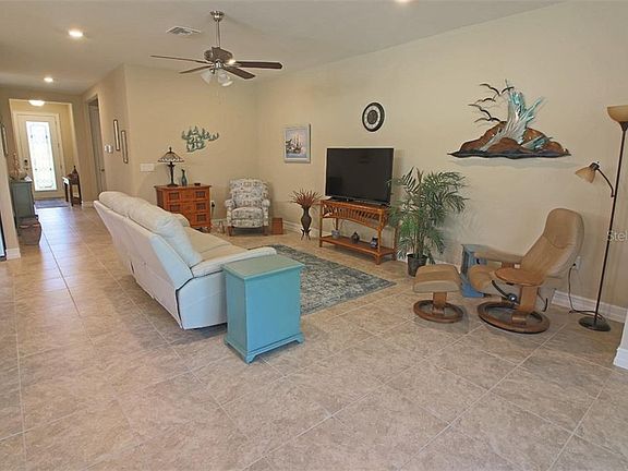 4th image of 24184 Riverfront Dr