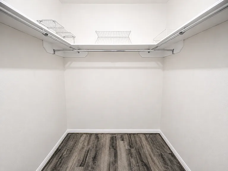 207 W Mink St — Photo 10