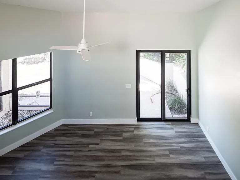 7481 Campo Florido — Photo 11