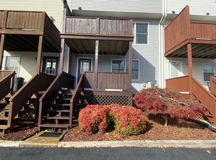 1061 Blue Ridge Dr, Harrisonburg, VA 22802