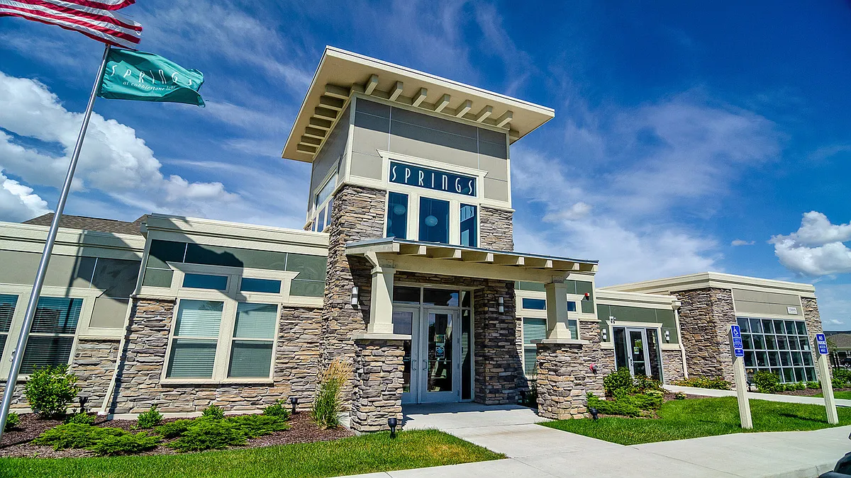 Building Photo - Springs At Cobblestone Lake
