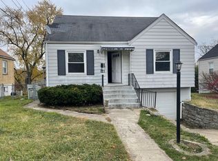 8384 Royal Heights Dr, Cincinnati, OH