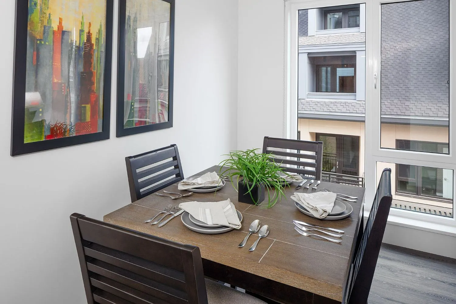 The Windward Apartments — Photo 2