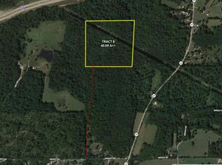 8 E Wright Rd, Bloomfield, IN 47424