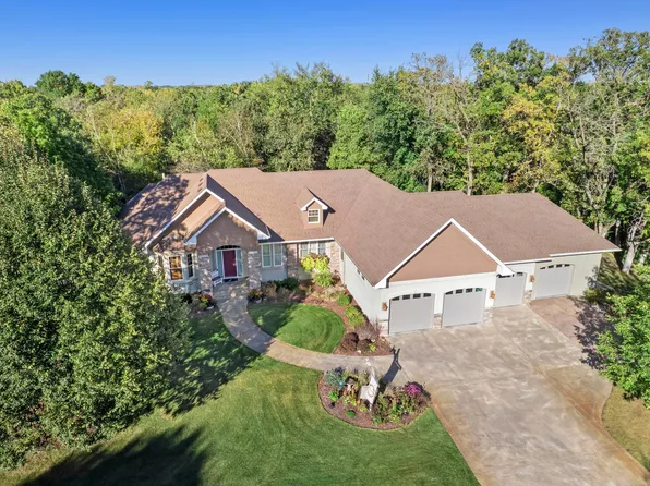 10064 Adam Ave, Inver Grove Heights, MN 55077