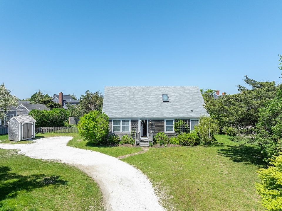 1st image of 3 Pakanoket Ln