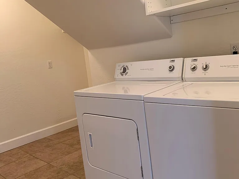 13616 N Hamilton Dr #105 — Photo 9