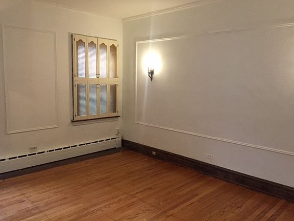 4th image of 6428 N Magnolia Ave #2