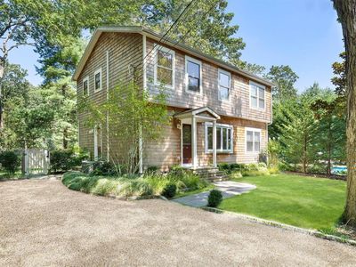 (Undisclosed Address), East Hampton, NY, 11937