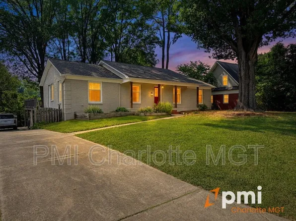 1140 Bevis Dr, Charlotte, NC 28209