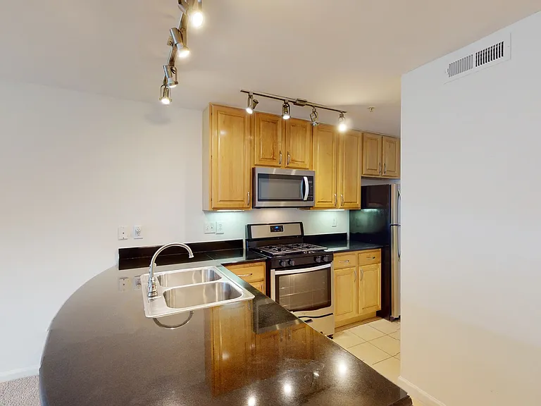 Gayton Pointe Townhomes — Photo 38