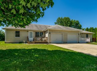 2536 N 4645th Rd, Somonauk, IL 60552