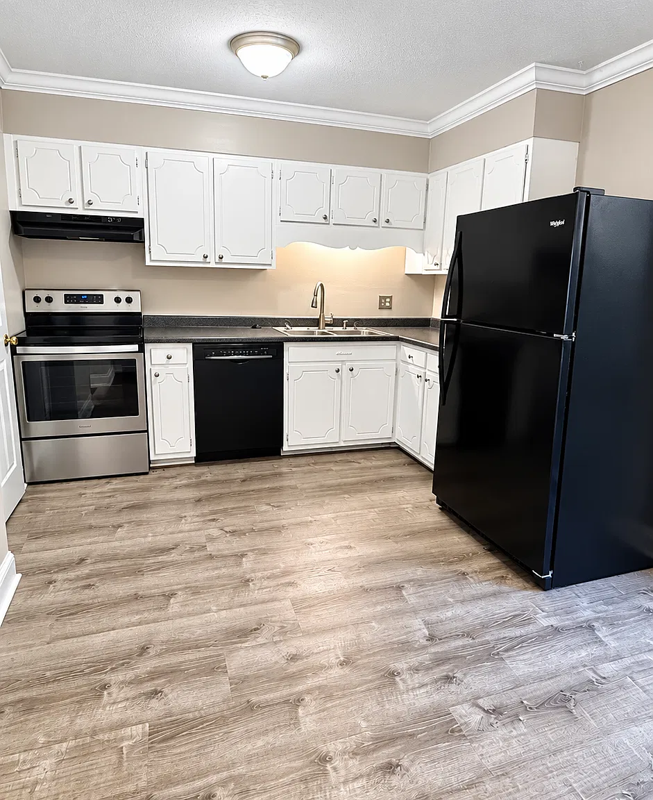 203 Northpoint Avenue - C — Photo 4