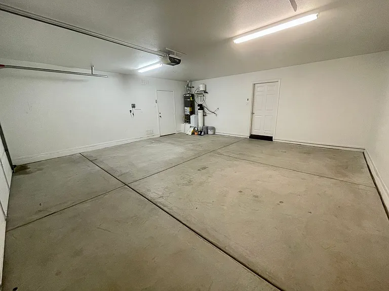 11628 E 27th Pl — Photo 21