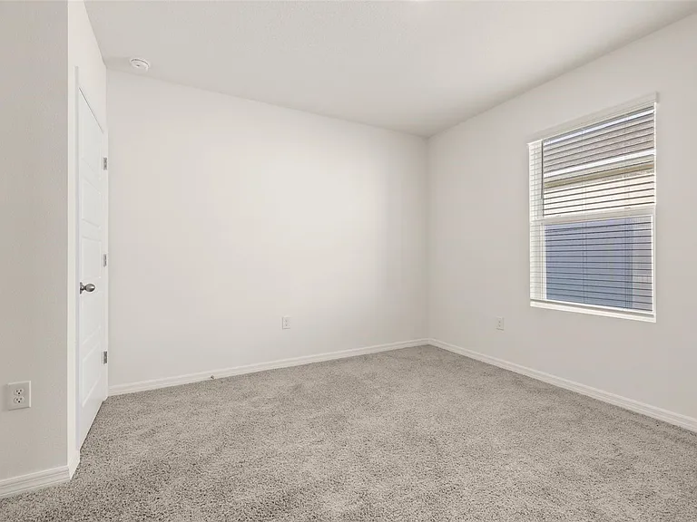 1078 Clay Blvd — Photo 24
