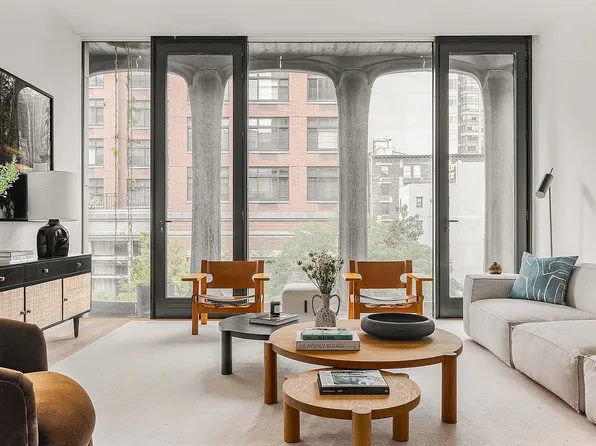 325 W Broadway APT 4B, New York, NY 10013