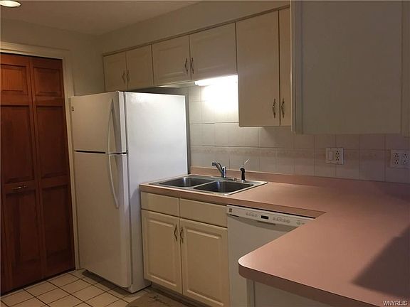 3rd image of 400 West Ave Unit H3
