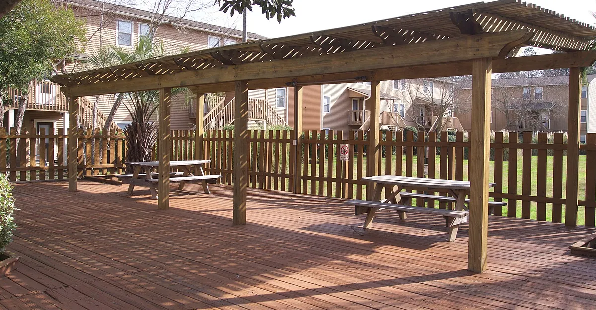 Building Photo - Waterway Crossing Apartments