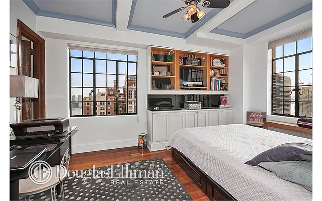 Sold by Douglas Elliman | media 16