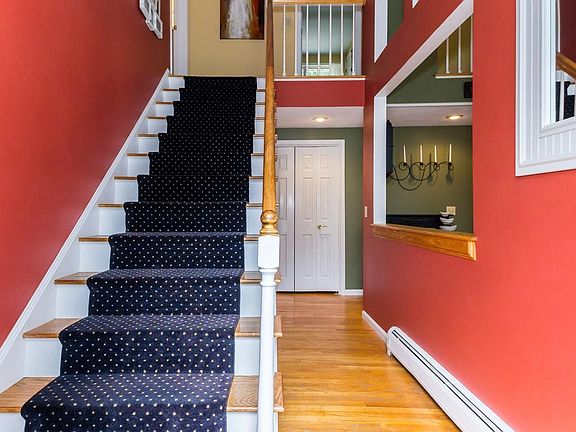 5th image of 6 Stonebridge Dr #6