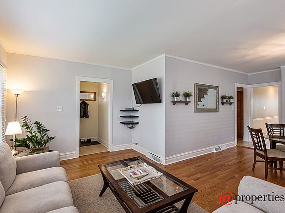 Living Room / Dining Room
