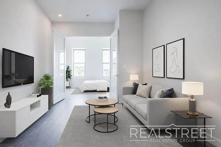 181 Chauncey St #4R — Photo 1