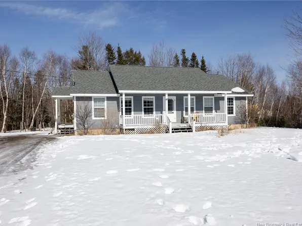 20 Marie Ln, Douglas, NB E3G 9S3