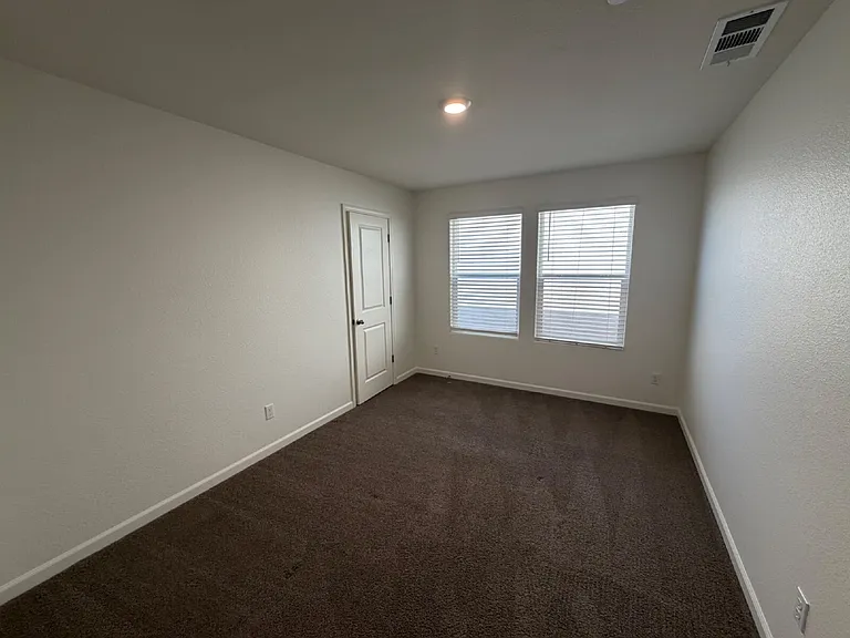 4293 Korbel Ave — Photo 34