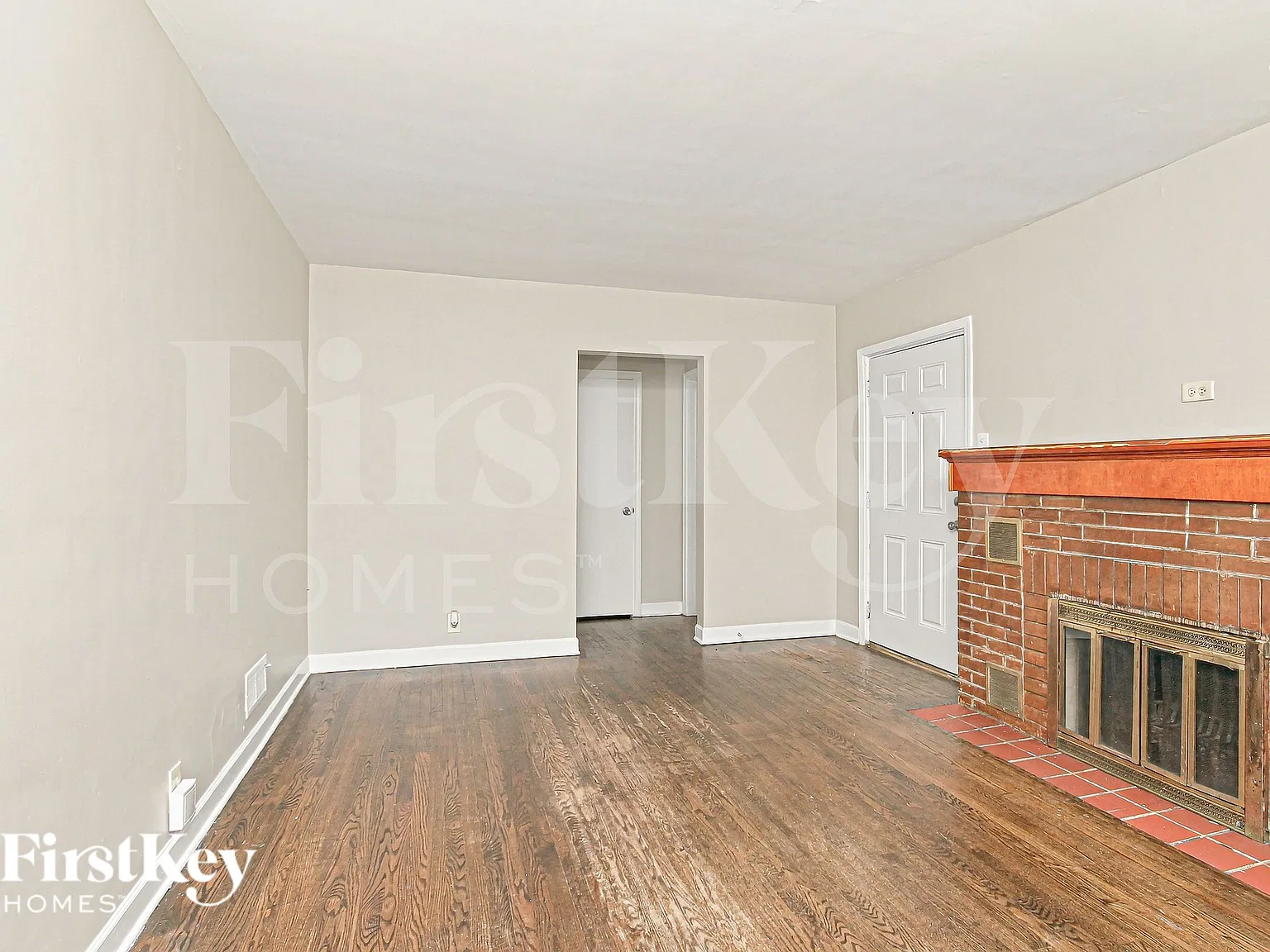 2 bed, 1.0 bath, 983 sqft, $1,980 — Photo 4