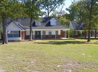 1052 Freeman Cemetery Rd, Lufkin, TX 75904