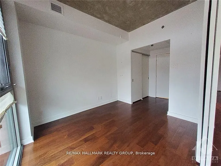 340 McLeod St #539 — Photo 27