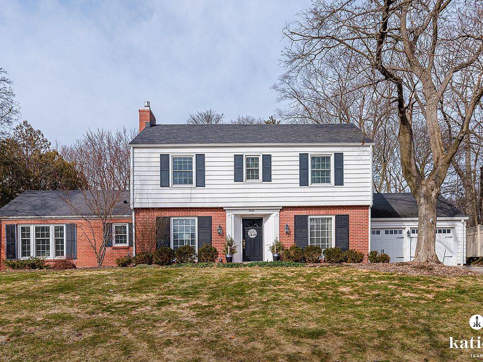 1st image of 2437 Elmwood Dr SE
