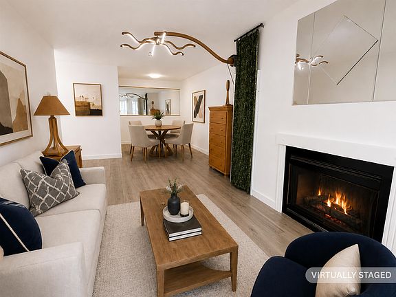 5th image of 9890 Manchester Dr #303