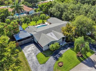 17637 SW 86th Ave, Palmetto Bay, FL 33157