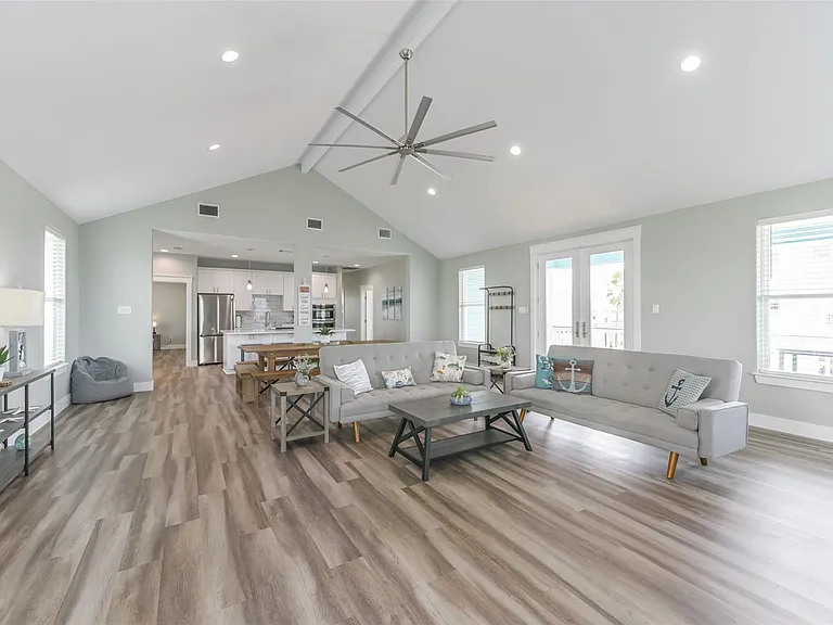 16630 Jean Lafitte Rd — Photo 13