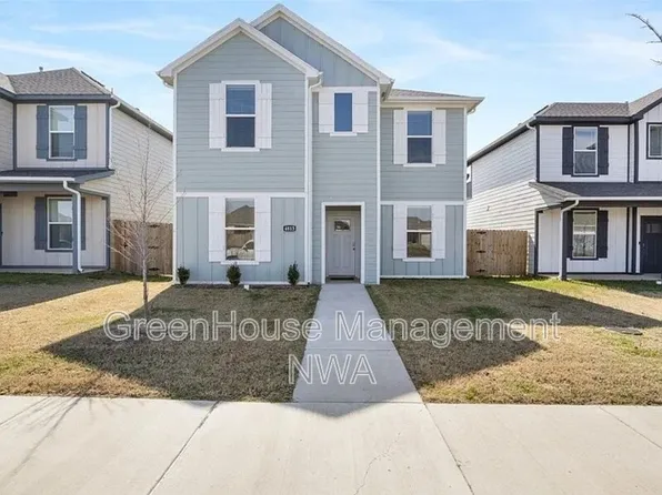 4813 W Triangle St #4813TRI, Fayetteville, AR 72704