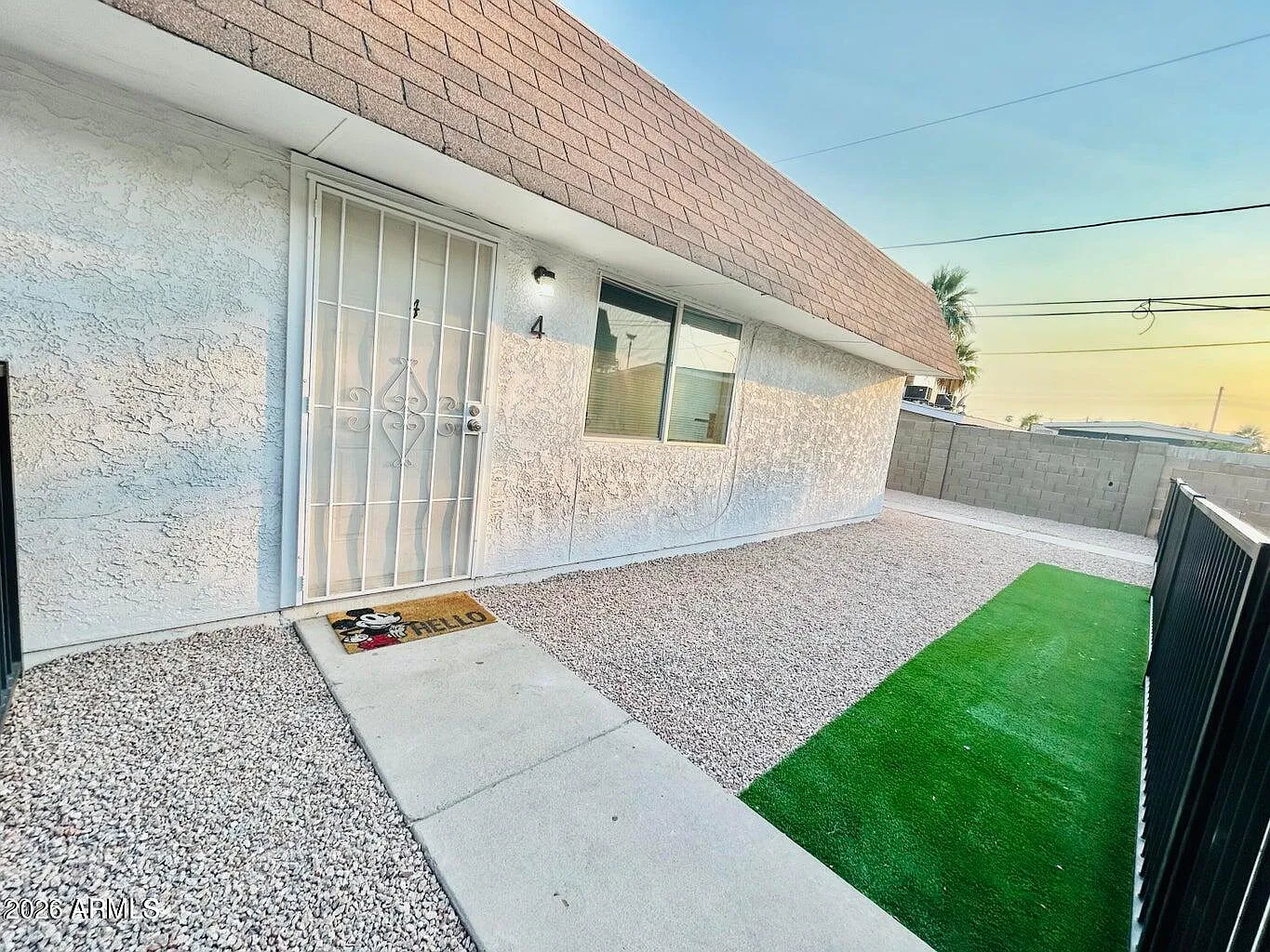2 bed, 1.0 bath, 750 sqft, $1,295 — Photo 1