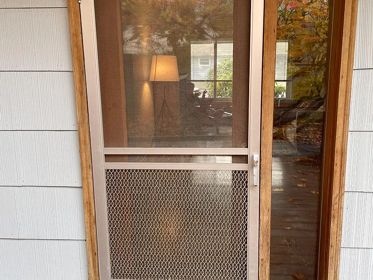 705 SE Bell Ave — Photo 8