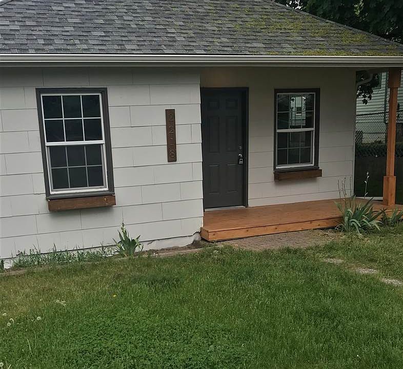 1st image of 2218 W York Ave
