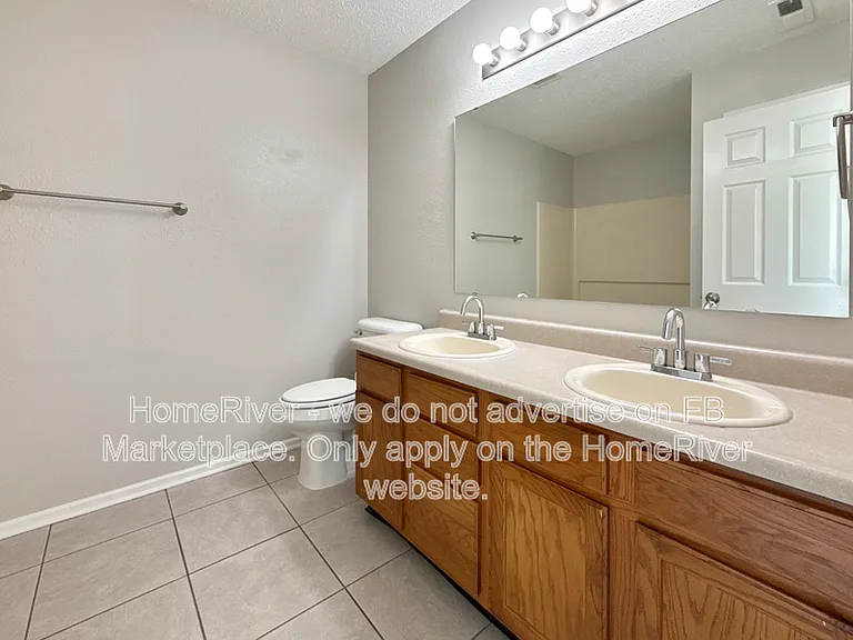 6886 W Raleigh Dr — Photo 9
