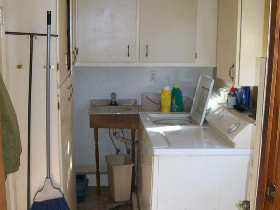 2nd image of 1413 NW 2d St
