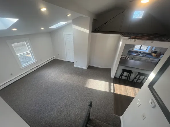 25 Pond St #2, Beverly, MA 01915
