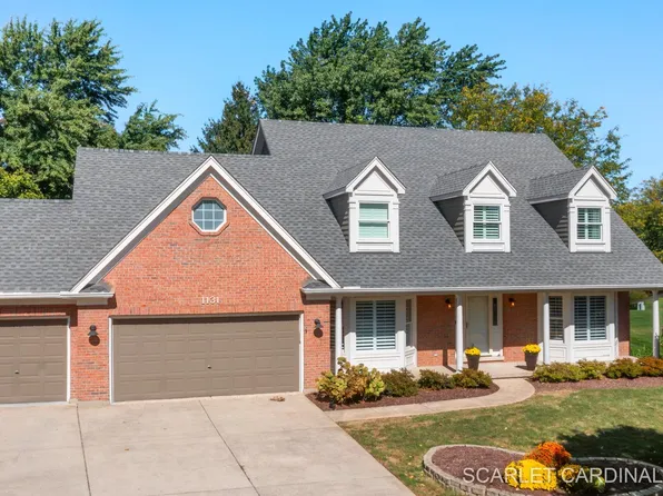 1131 Conan Doyle Rd, Naperville, IL 60564