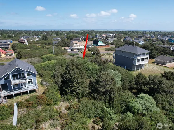 885 S Sand Dune Avenue SW, Ocean Shores, WA 98569