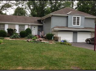 6115 W 86th St, Overland Park, KS 66207
