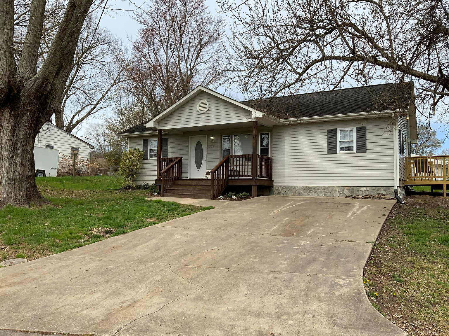 206 Summey Cir Greeneville Tn 37745 Mls 9920095 Zillow