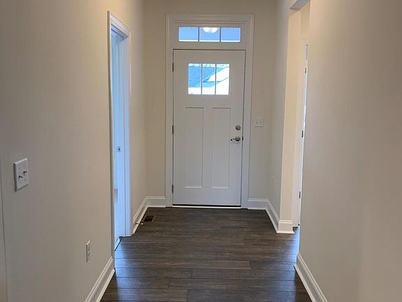 3rd image of 20796 Woodlake Cir