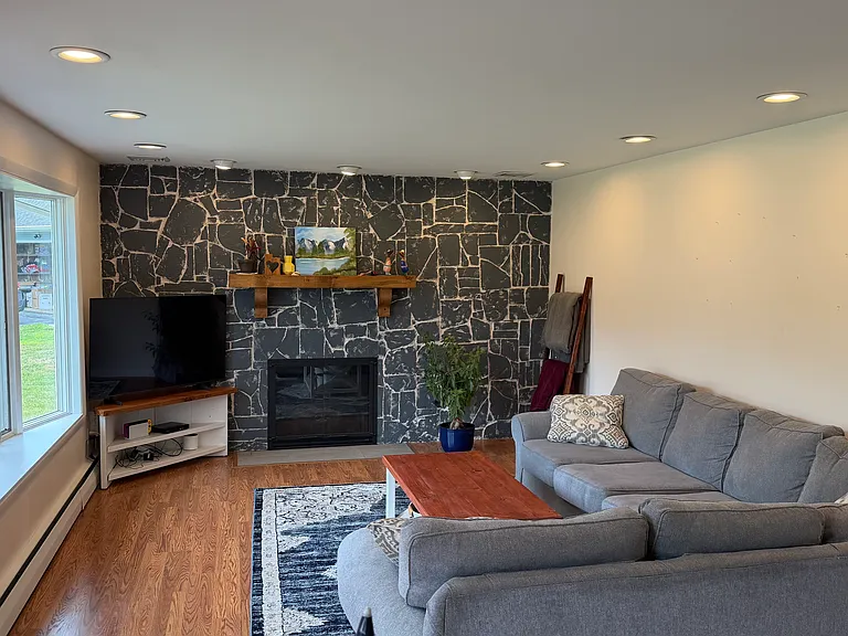 219 Sun Valley Dr — Photo 7